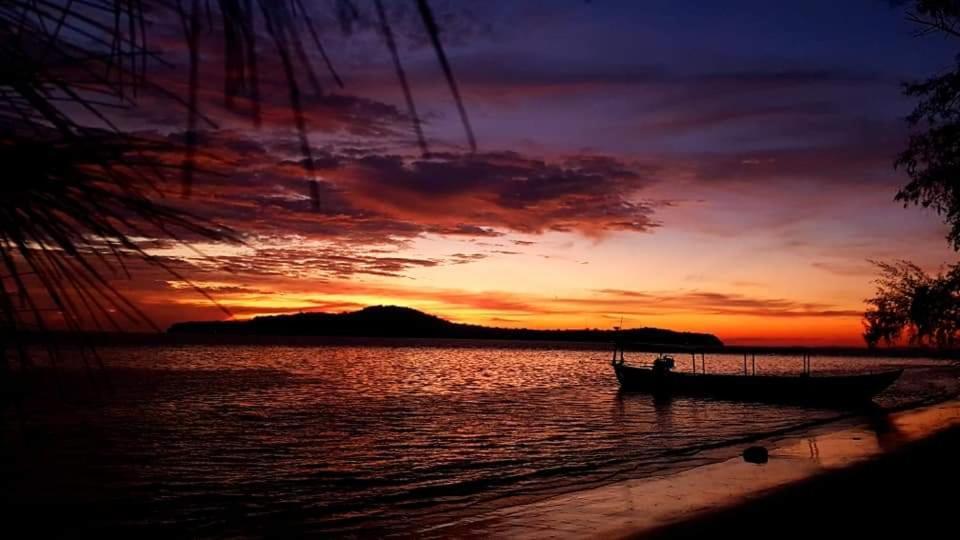 מלון Koh Ta Kiev Crusoe Koh Takiev Island מראה חיצוני תמונה