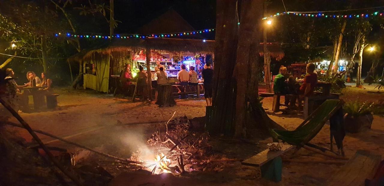 מלון Koh Ta Kiev Crusoe Koh Takiev Island מראה חיצוני תמונה